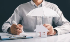 How to Negotiate Roof Replacement With Insurance